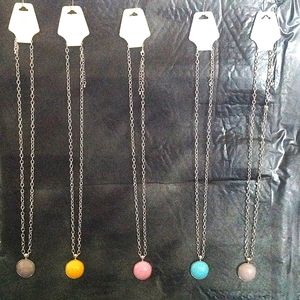 Woman's fashionable Gem Necklace